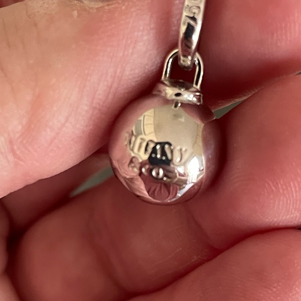 Tiffany & Co. Solid 18k white gold pendant - bracelet charm! Hard to find ! - Picture 4 of 9